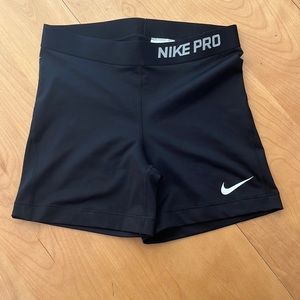 Black Nike pro size medium spandex.